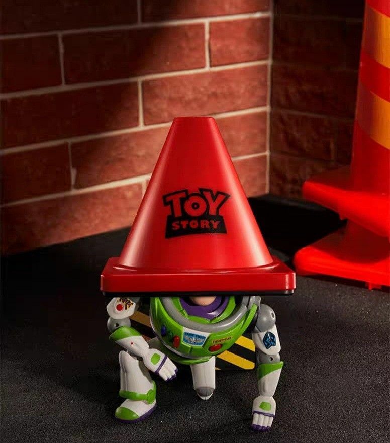 Disney 迪士尼 玩具總動員 馬克圖布 巴斯光年 路障燈  toystory 皮克斯 正版授權 夜燈