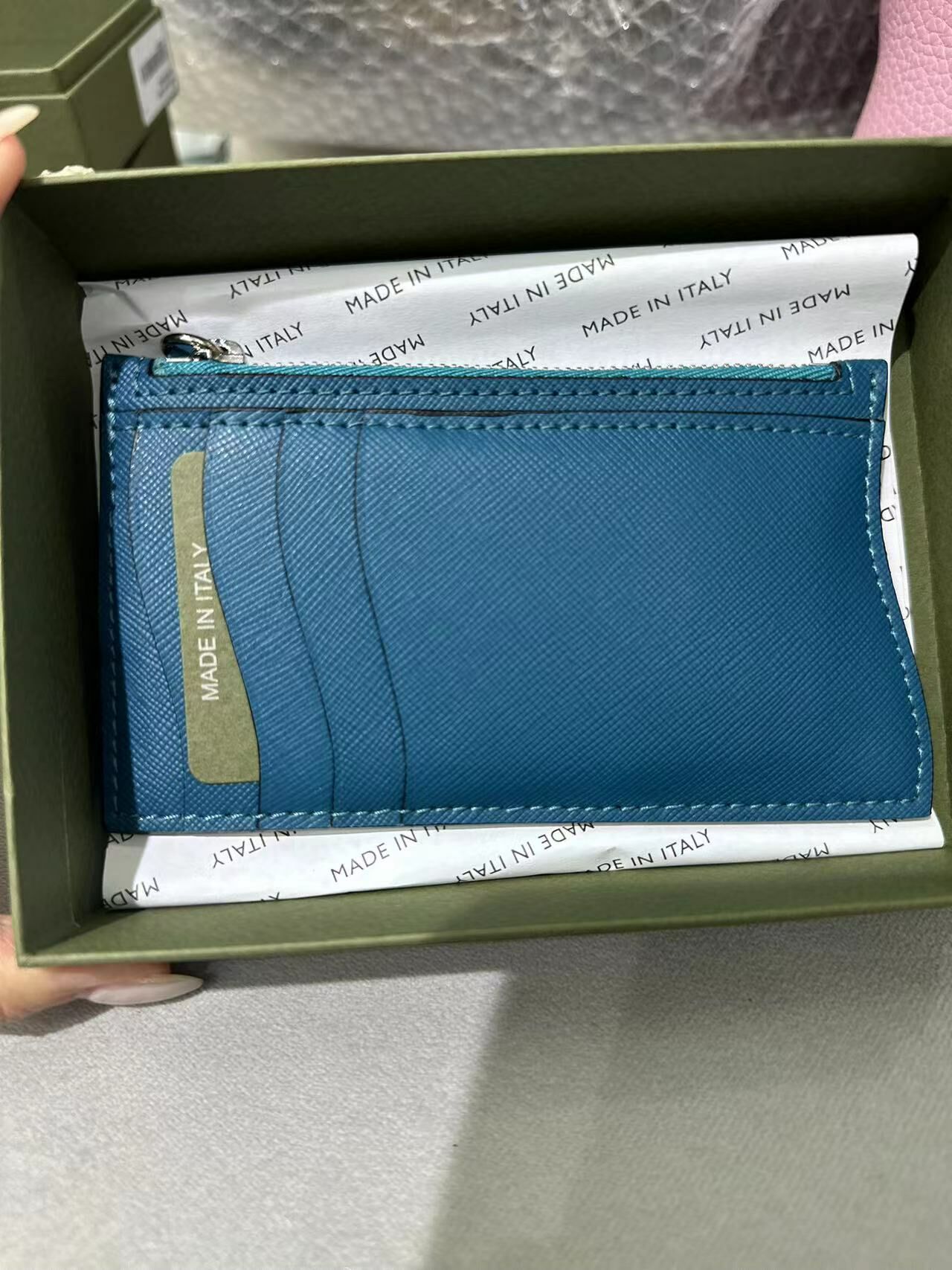 意大利真皮十字紋拉鏈包 湖水藍 -T