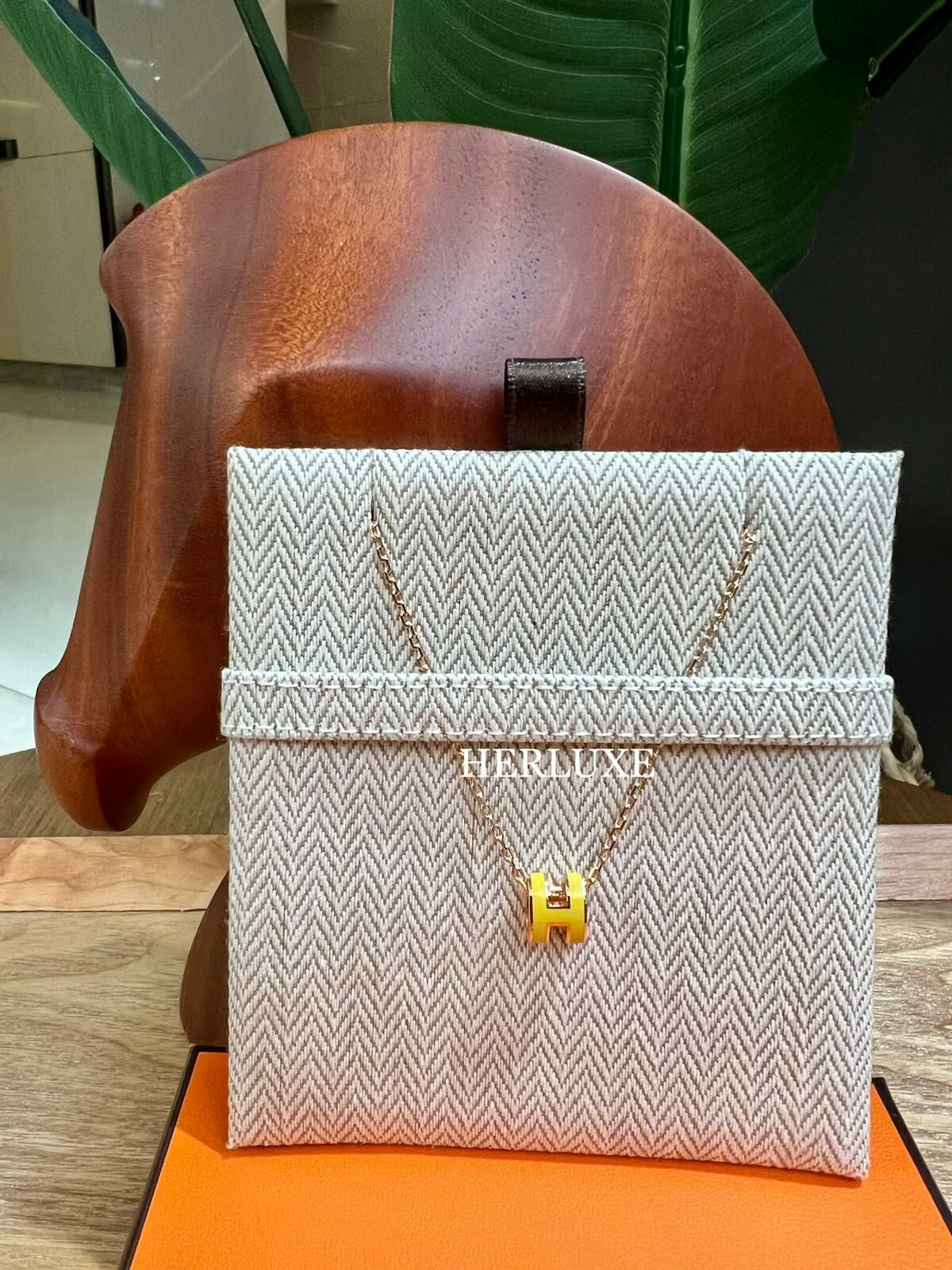 Mini pop H necklace yellow CD