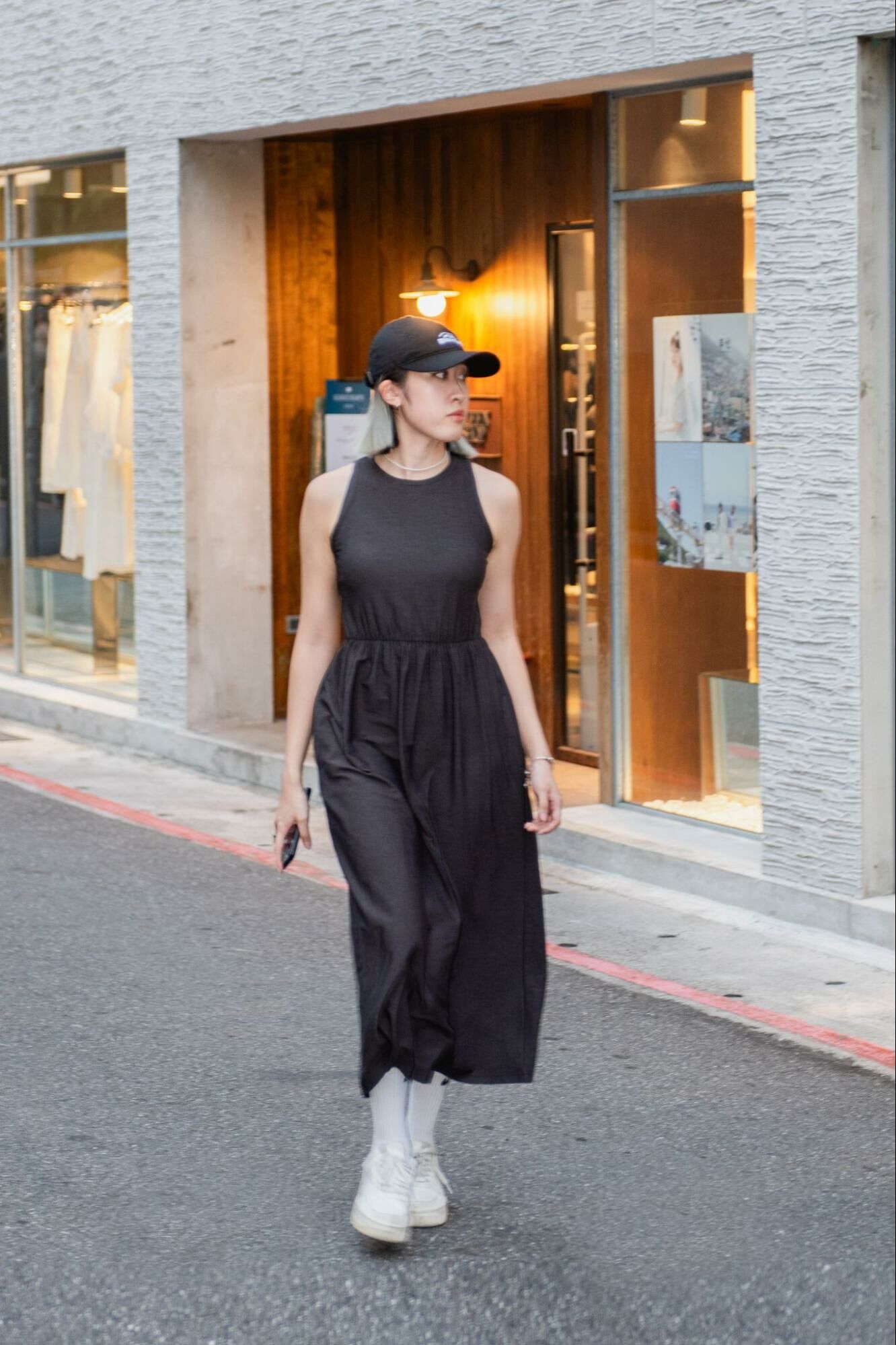 日系上班族穿搭：連身裙