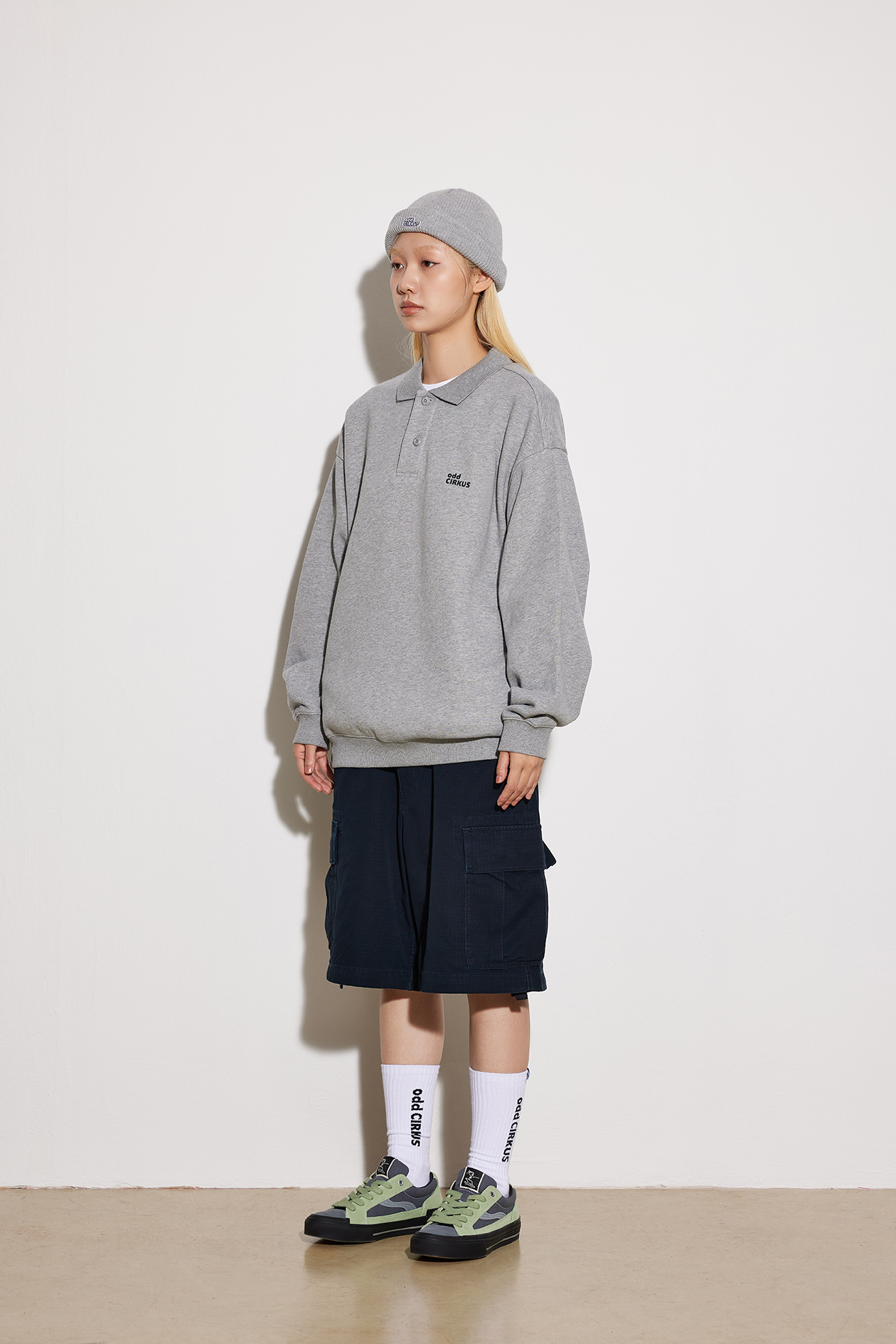 oddCIRKUS有領落肩T恤 灰色