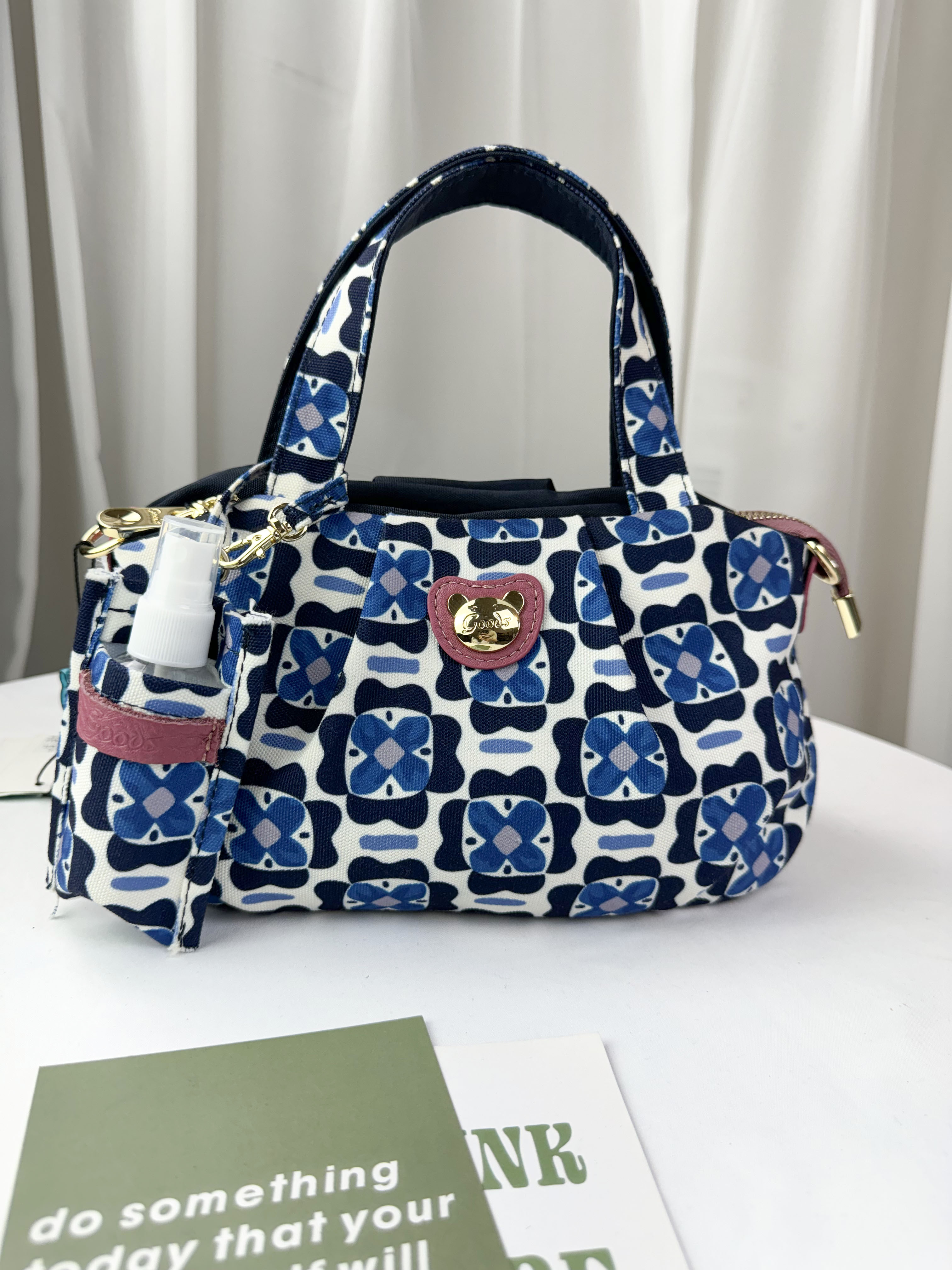 GOODS 水洗藍花朵防潑水手提包 / 側背包  #2218