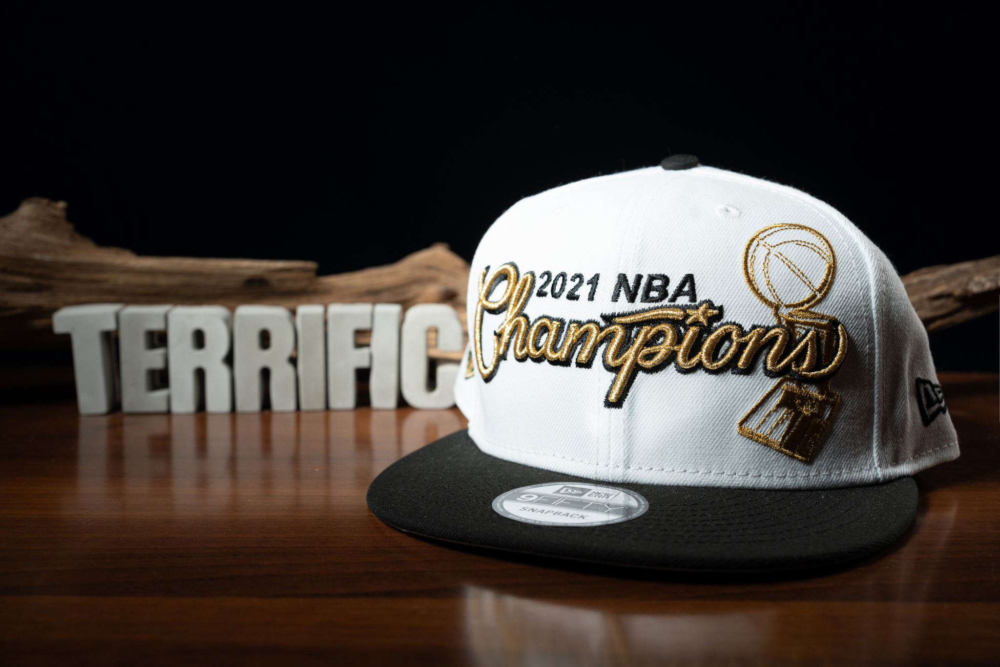 NBA帽子 Milwaukee Bucks 密爾瓦基公鹿 2021 冠軍 開幕戰 戒指頒獎 棒球帽 New Era 9FIFTY 可調式 全新