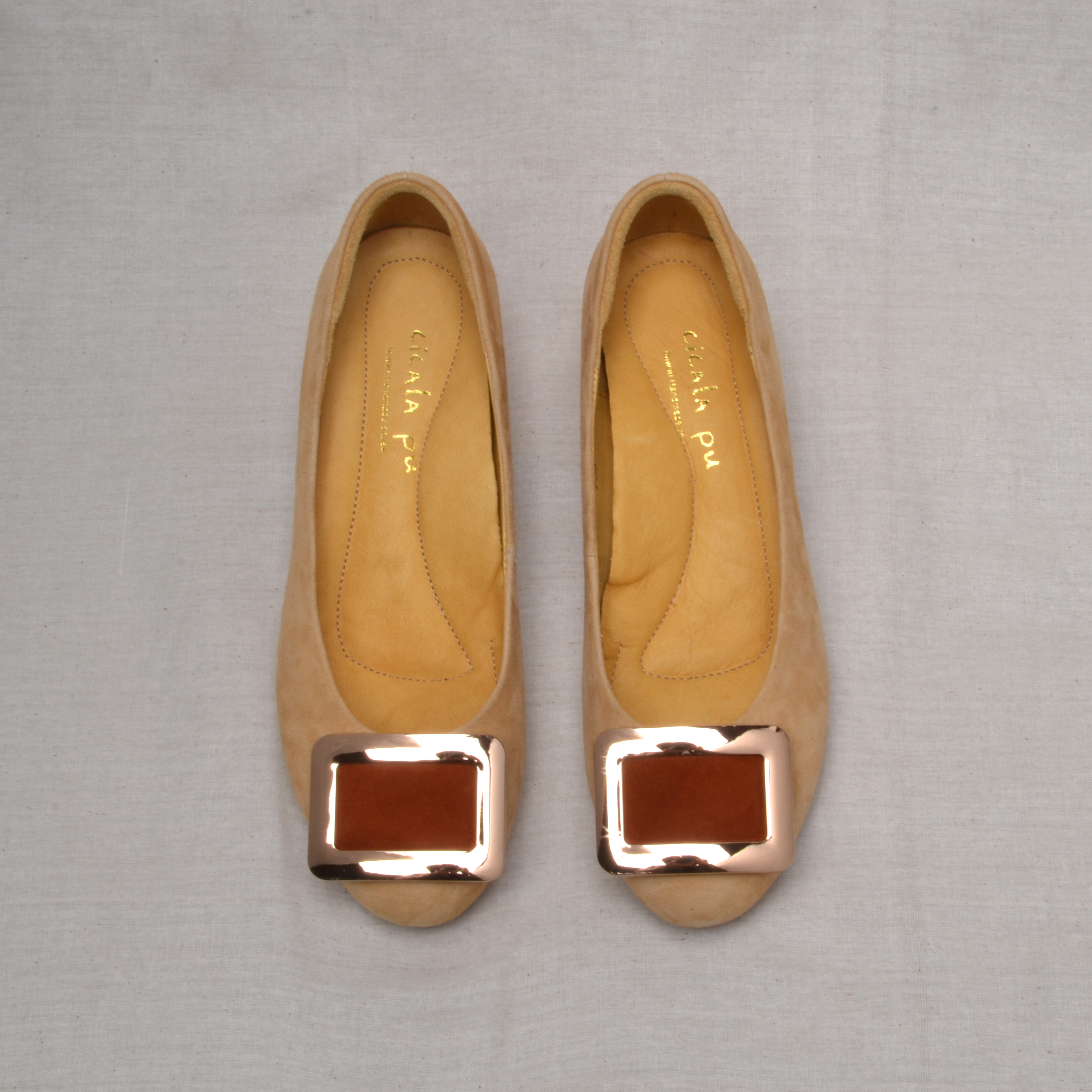 7411-1  麥芽糖 金釦 低跟鞋