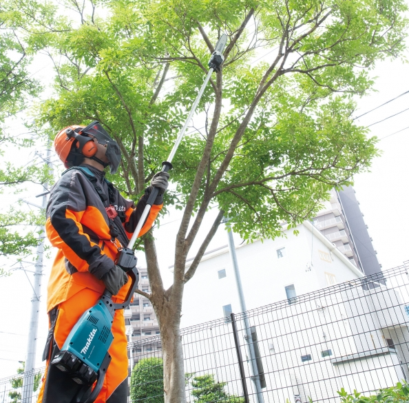 "MAKITA"牧田牌 12"充電式高枝鋸300mm(無碳刷)(鋰18V)(淨機) -[DUA300Z]