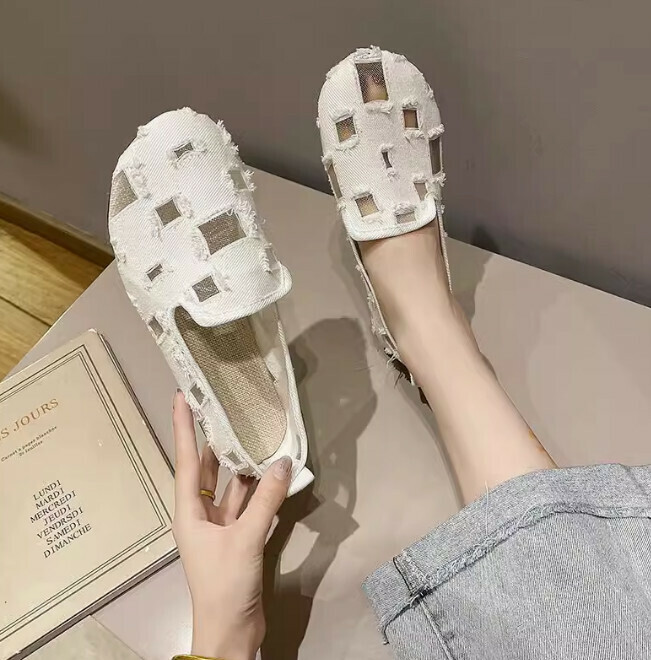 flat shoes