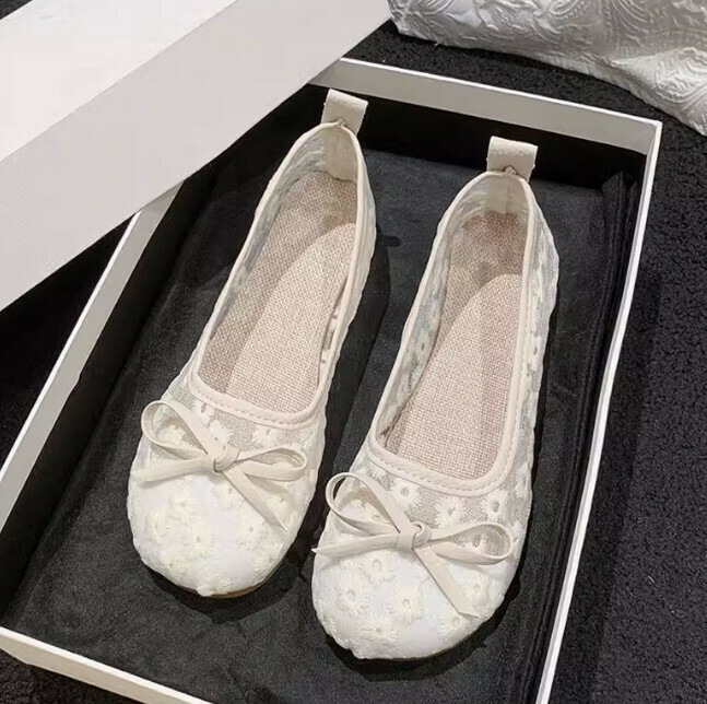 flat shoes