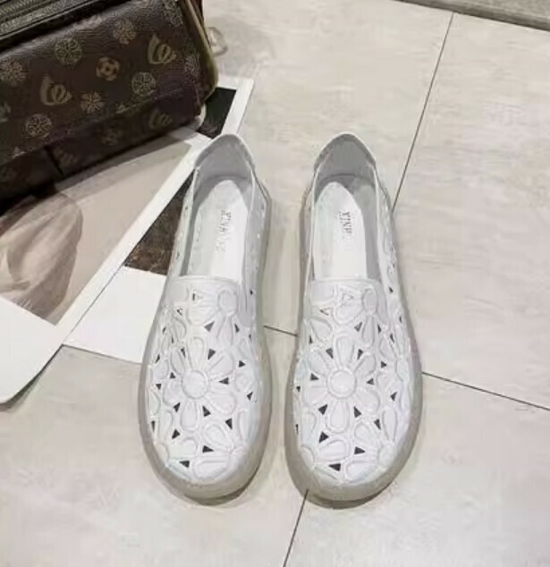 flat shoes