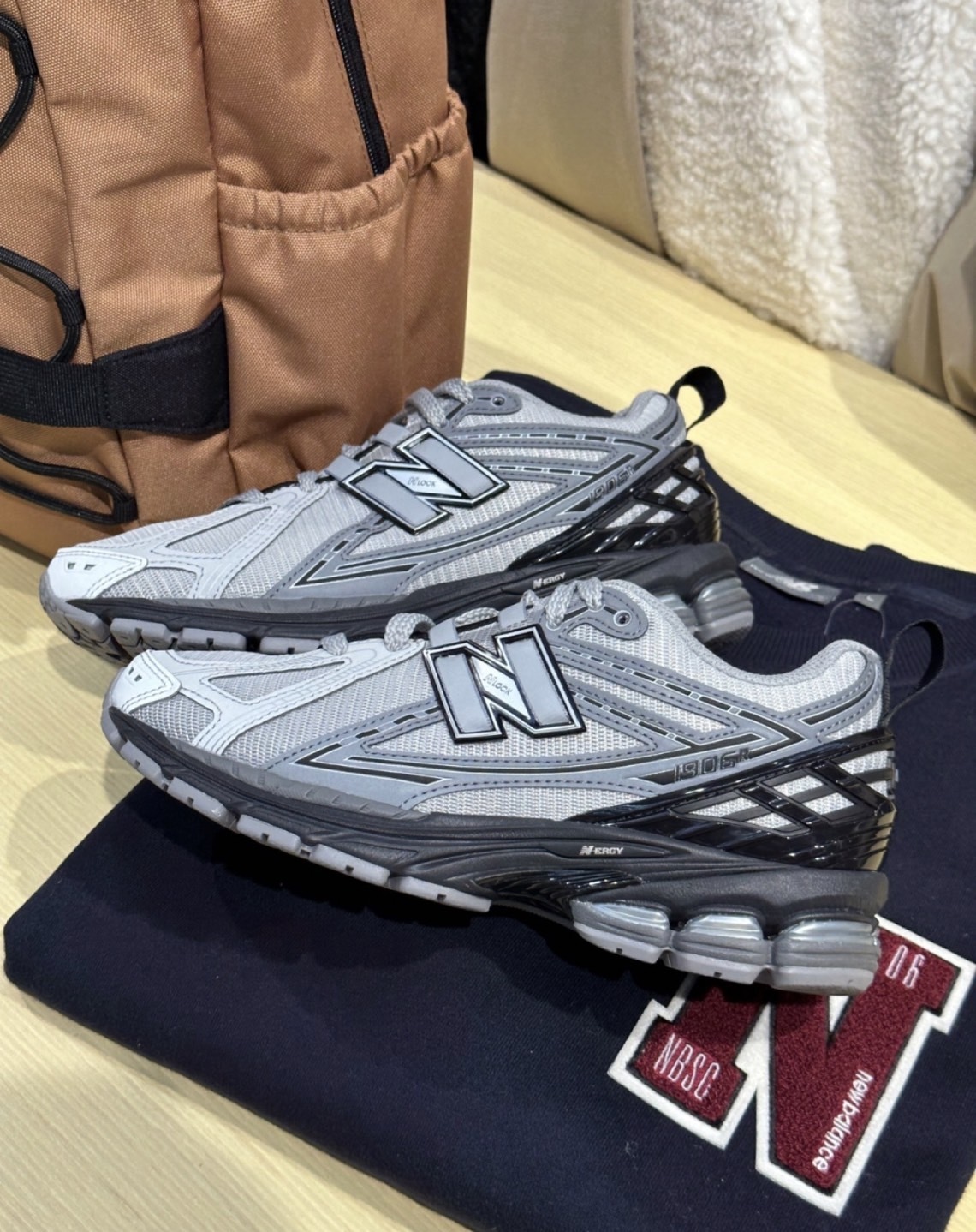 New Balance 1906R 灰黑 男女鞋