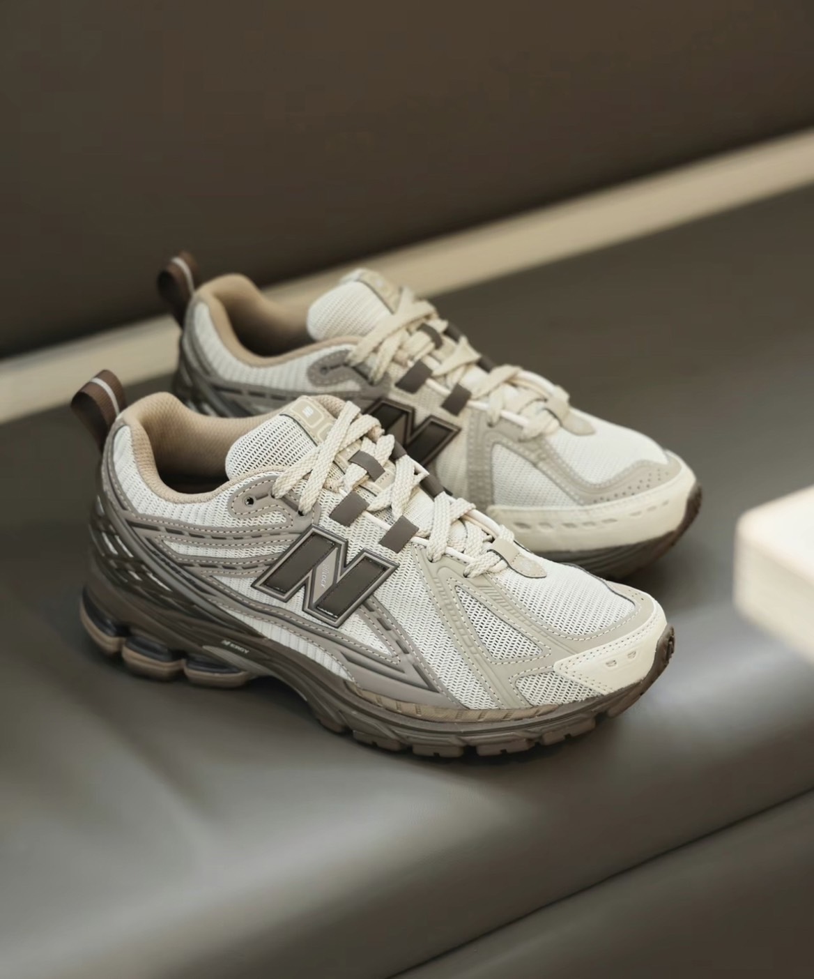 New Balance 1906R 摩卡棕