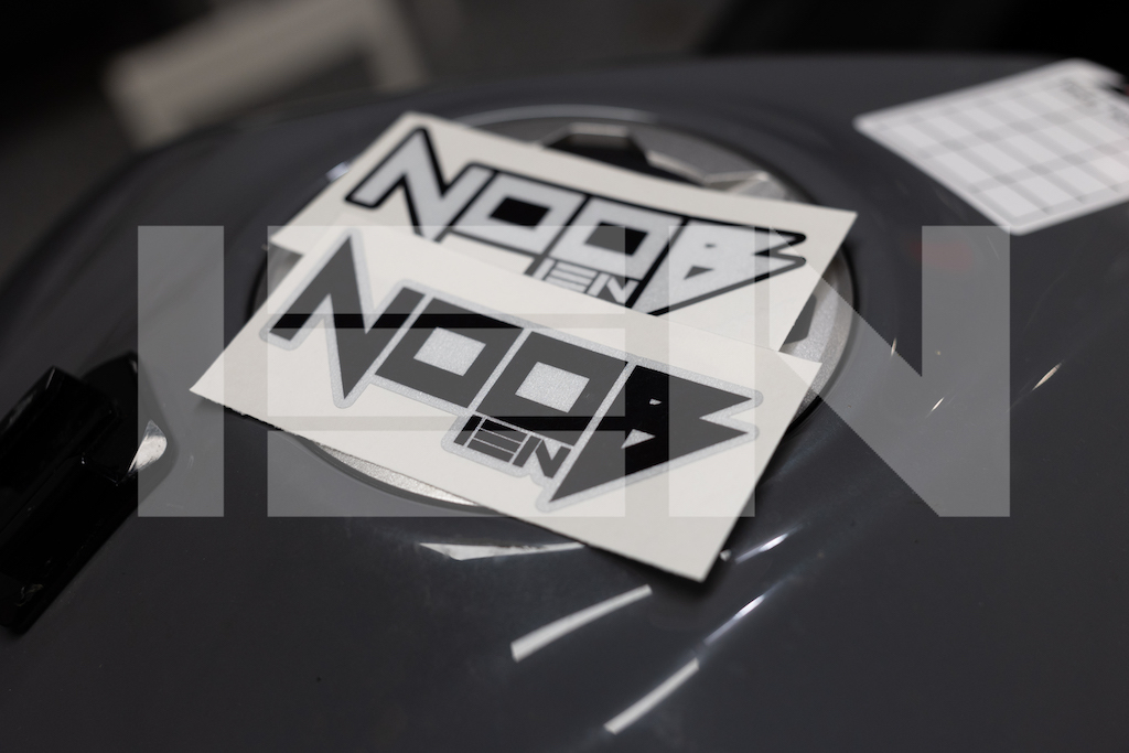 NOOB 反光貼紙