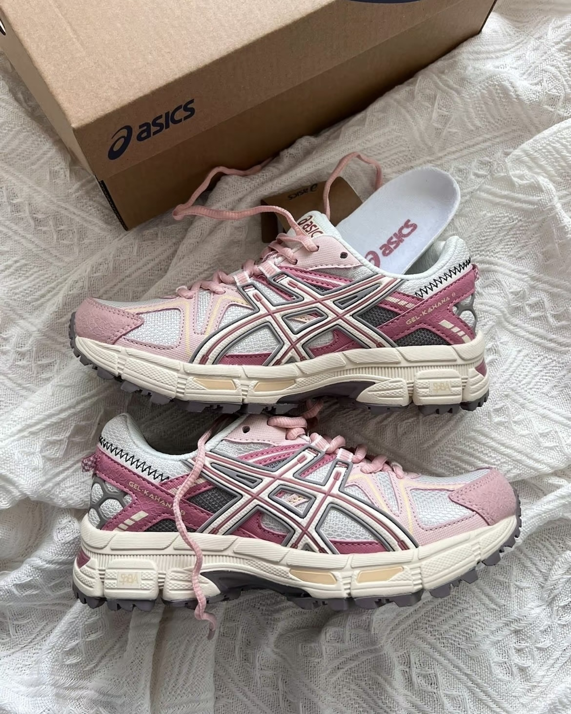 【限時預購48HR】ASICS KAHANA 8 蜜桃米灰 1012A978103