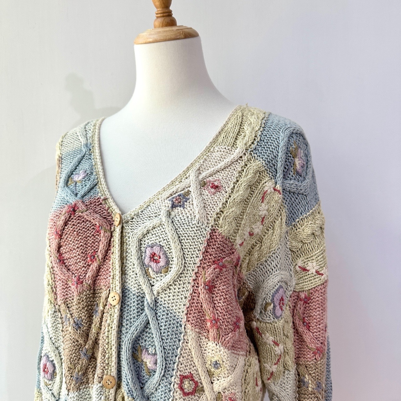 香港製 Laura Ashley 米色可愛溫柔感毛衣外套