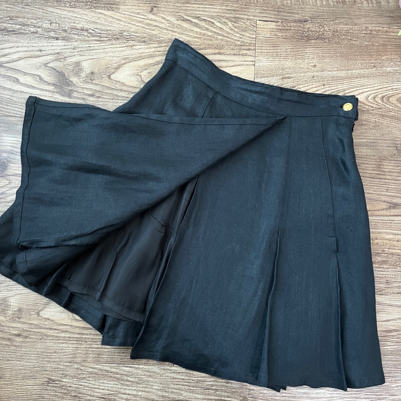 意大利製 Versace 黑色型格百褶短裙