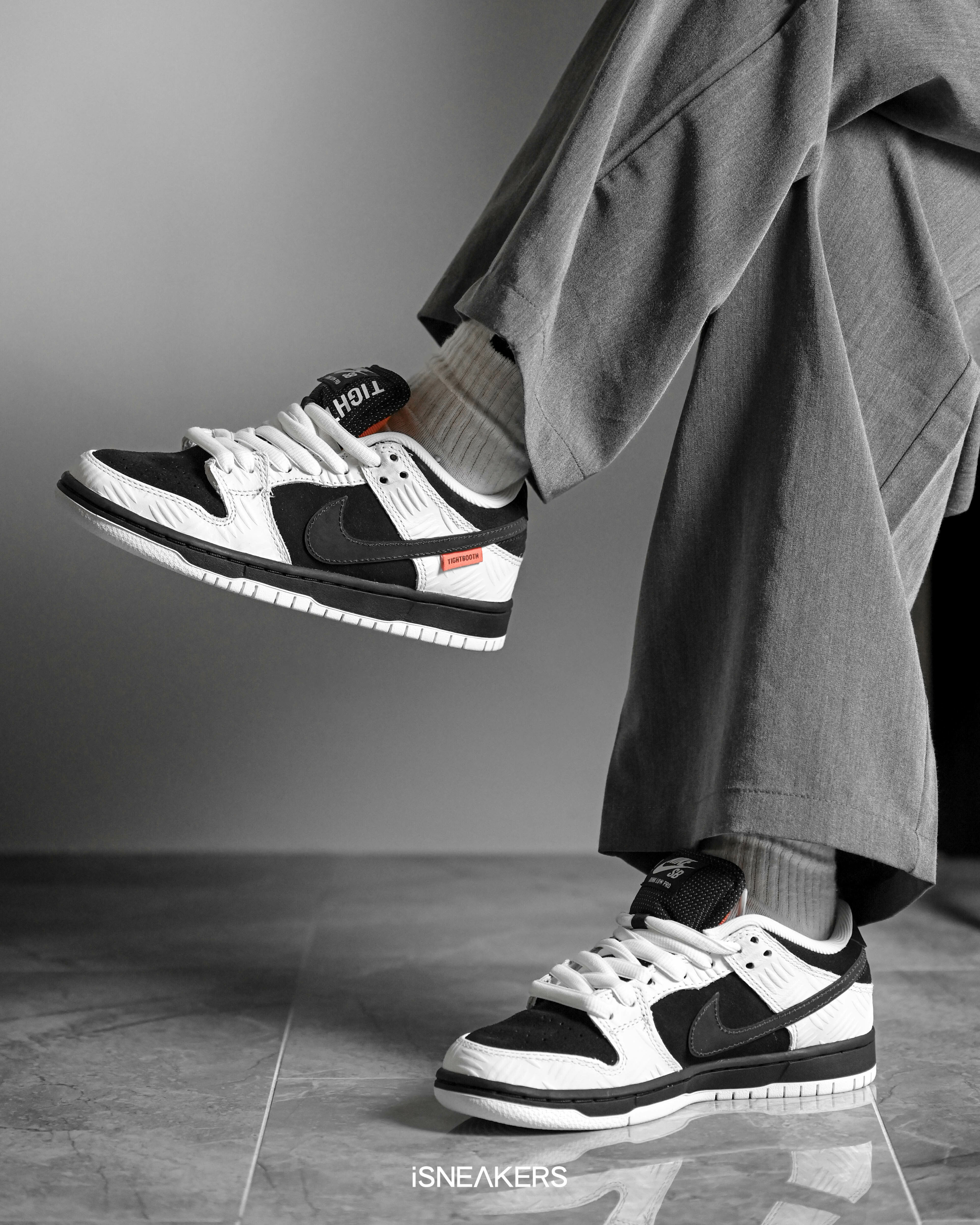 iSNEAKERS｜Tightbooth x Nike SB Dunk 反轉黑白熊貓FD2629-100