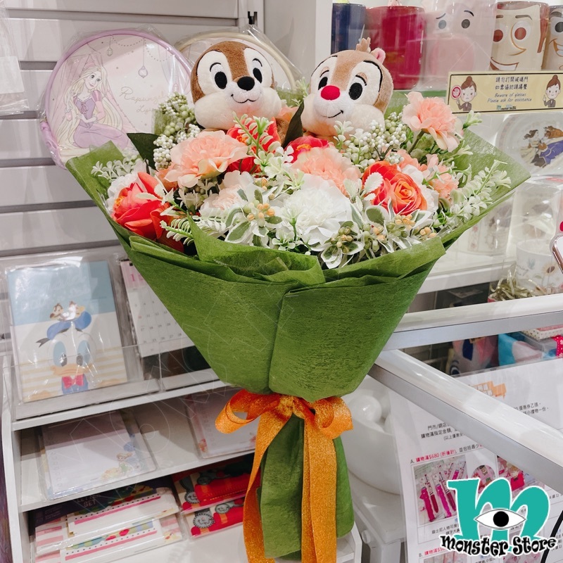 鋼牙大鼻公仔花束