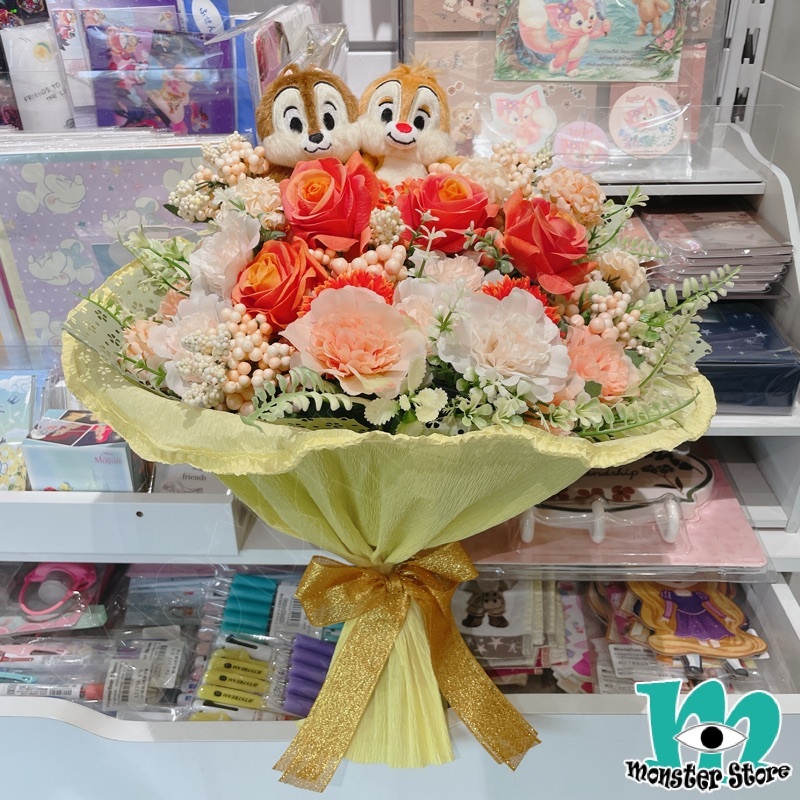 鋼牙大鼻公仔花束