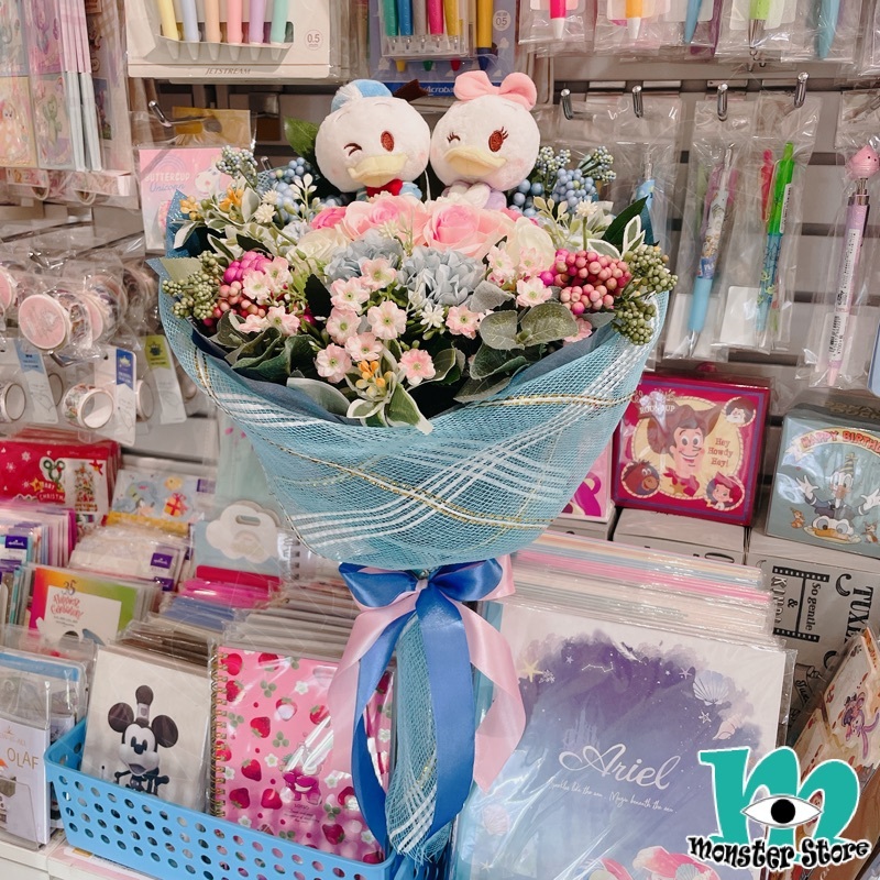 唐老鴨黛絲公仔花束