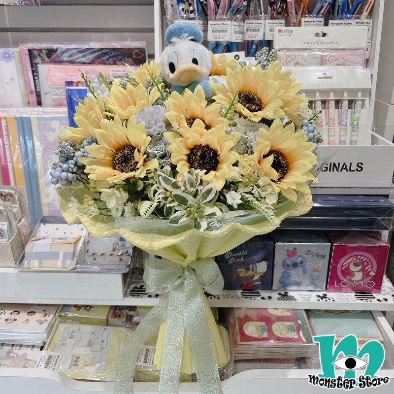 唐老鴨公仔花束