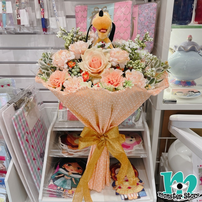 布魯托公仔花束