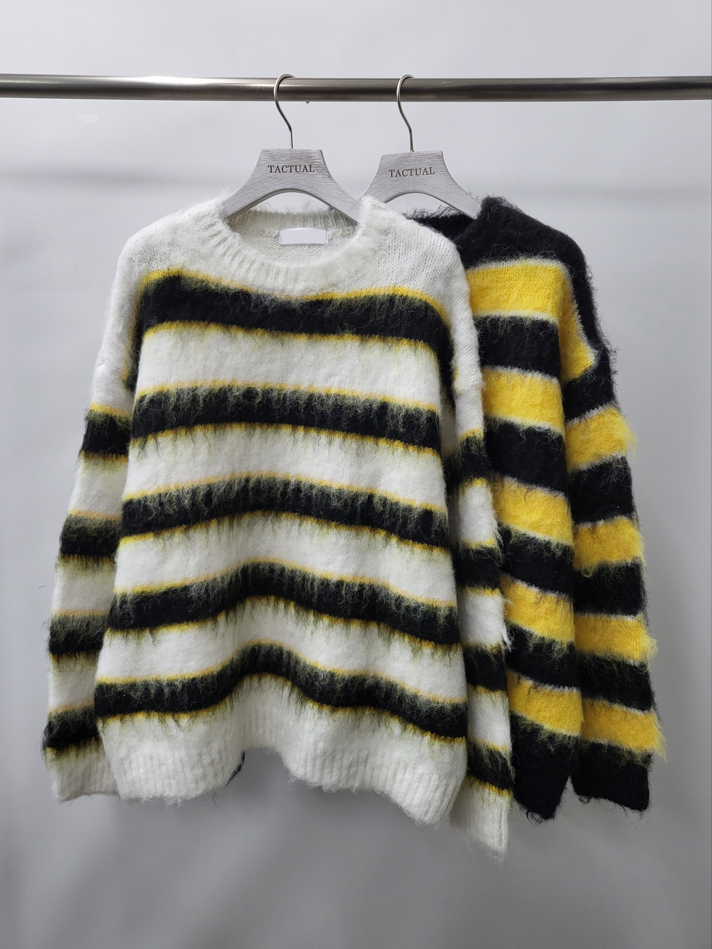 圓領橫紋針織衫 T5232