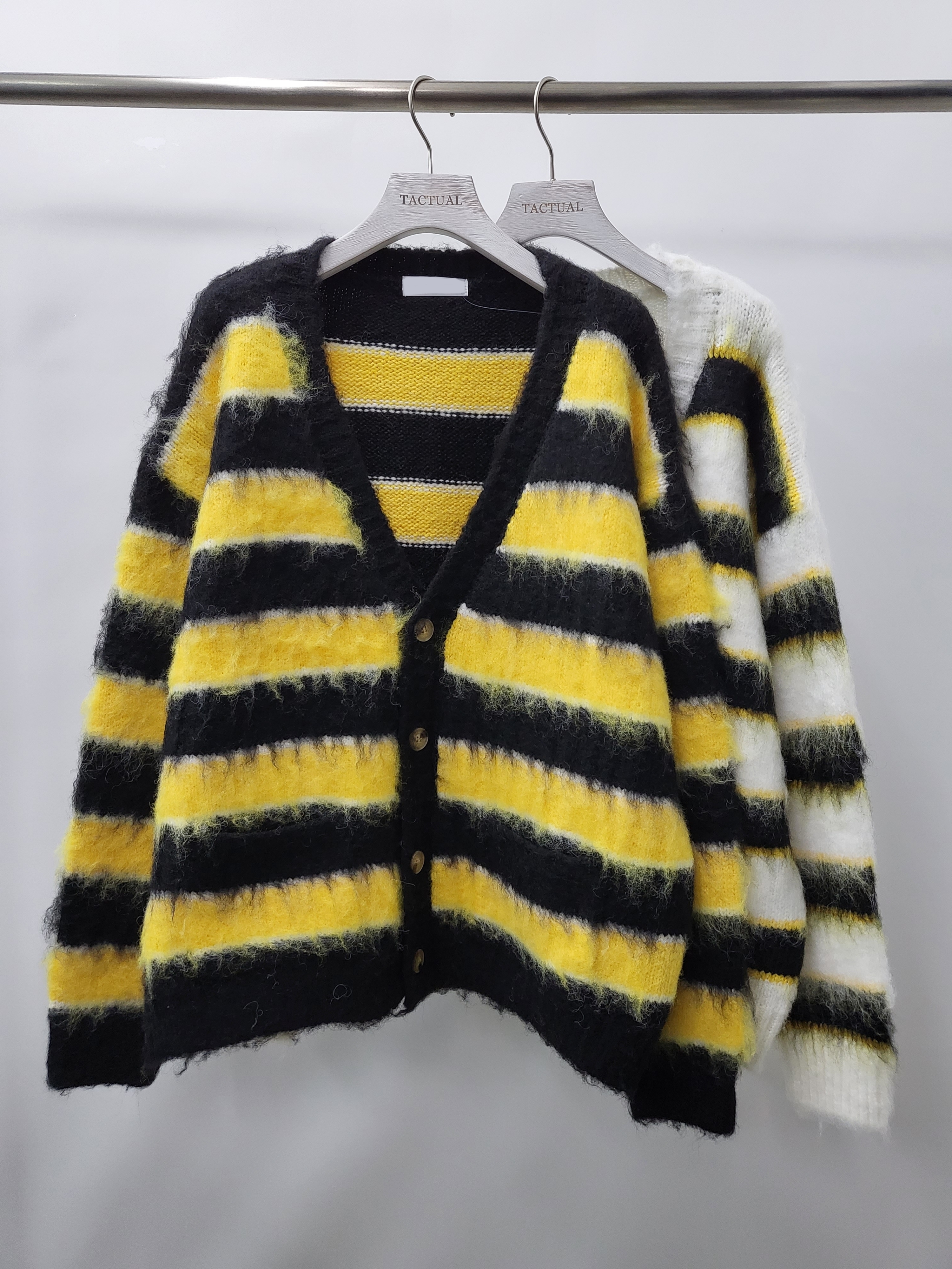 橫間開胸針織外套 JK2410