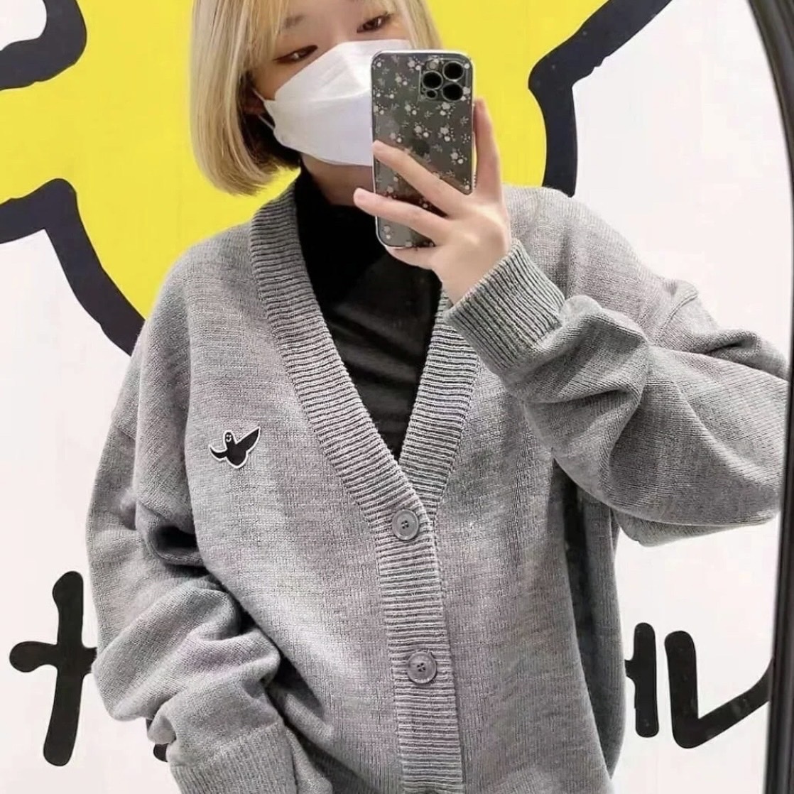 WHATITISNT 小天使刺繡 黑/灰/米白 針織外套 保暖 情侶衣