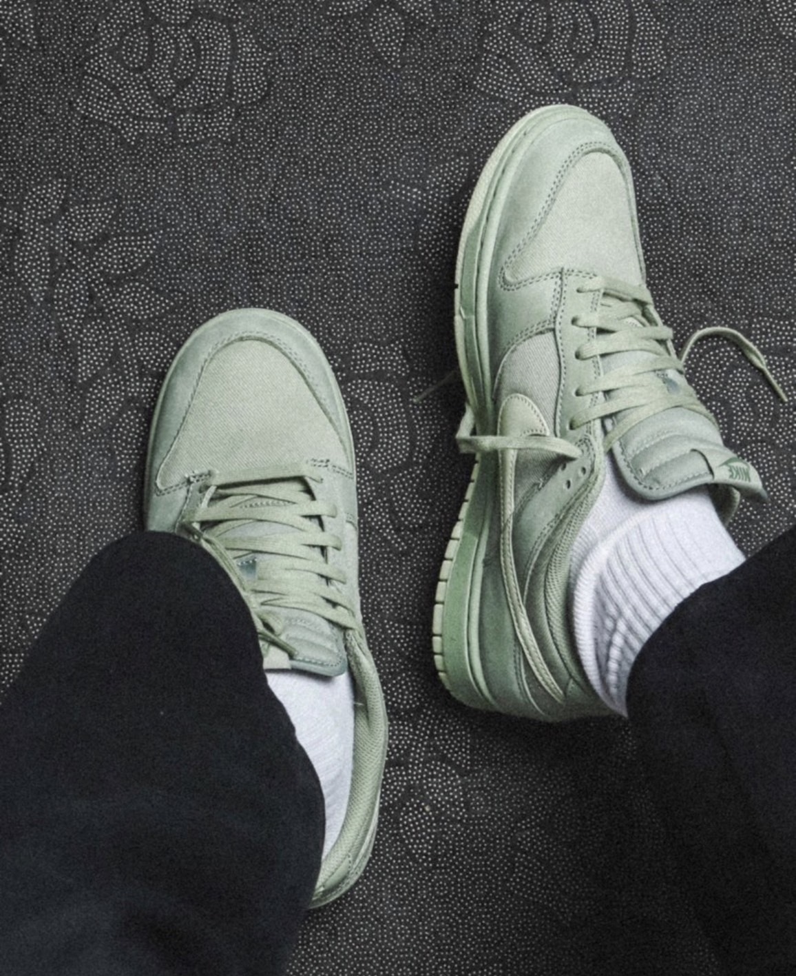 NIKE DUNK LOW PRM Oil Green 抹茶綠