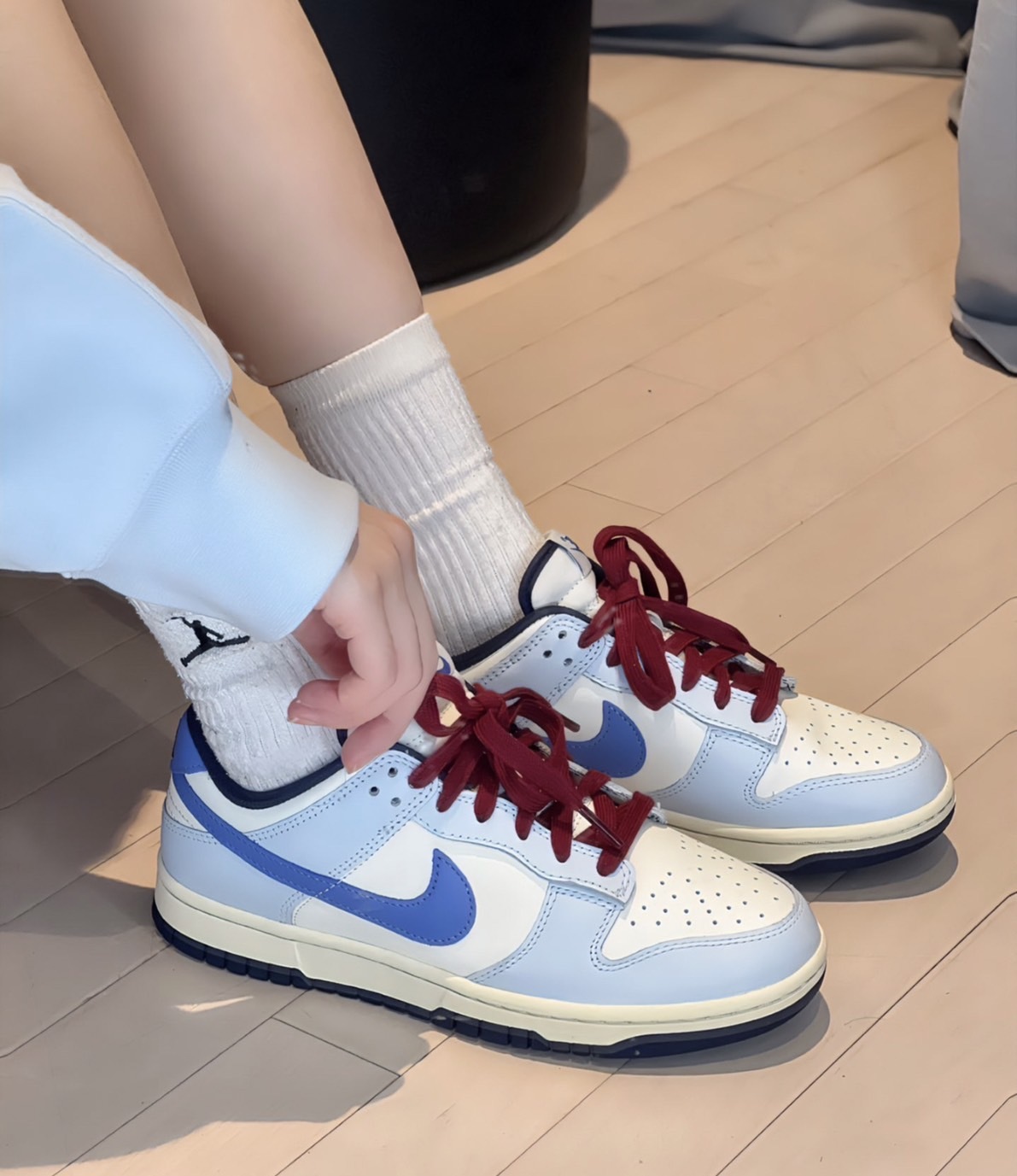 Nike Dunk Low "From Nike To You" 米藍色