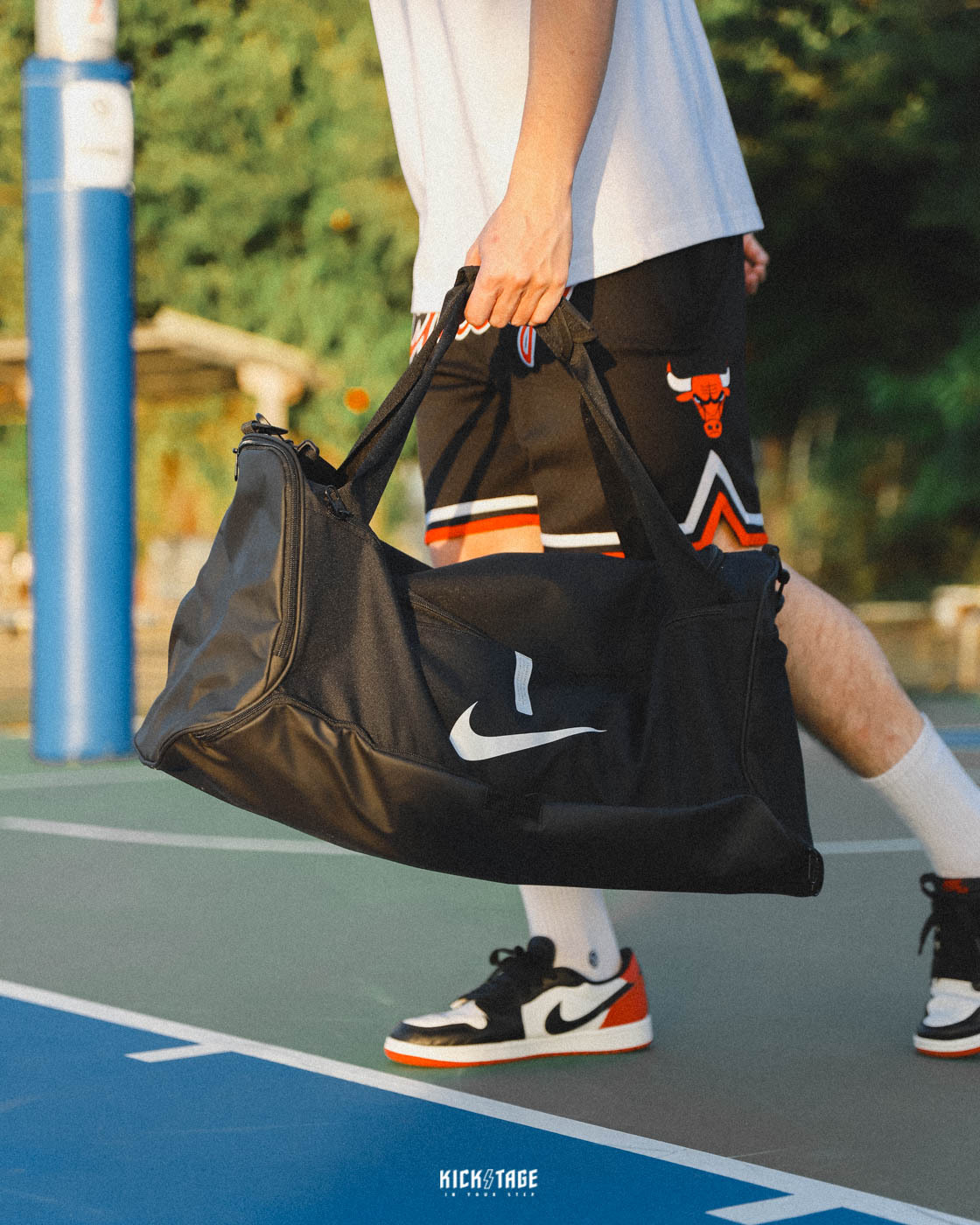 **特價商品無退換**NIKE ACADEMY TEAM BAG 黑色大勾 多功能 行李袋 旅行袋 健身提袋 60公升【CU8090-010】