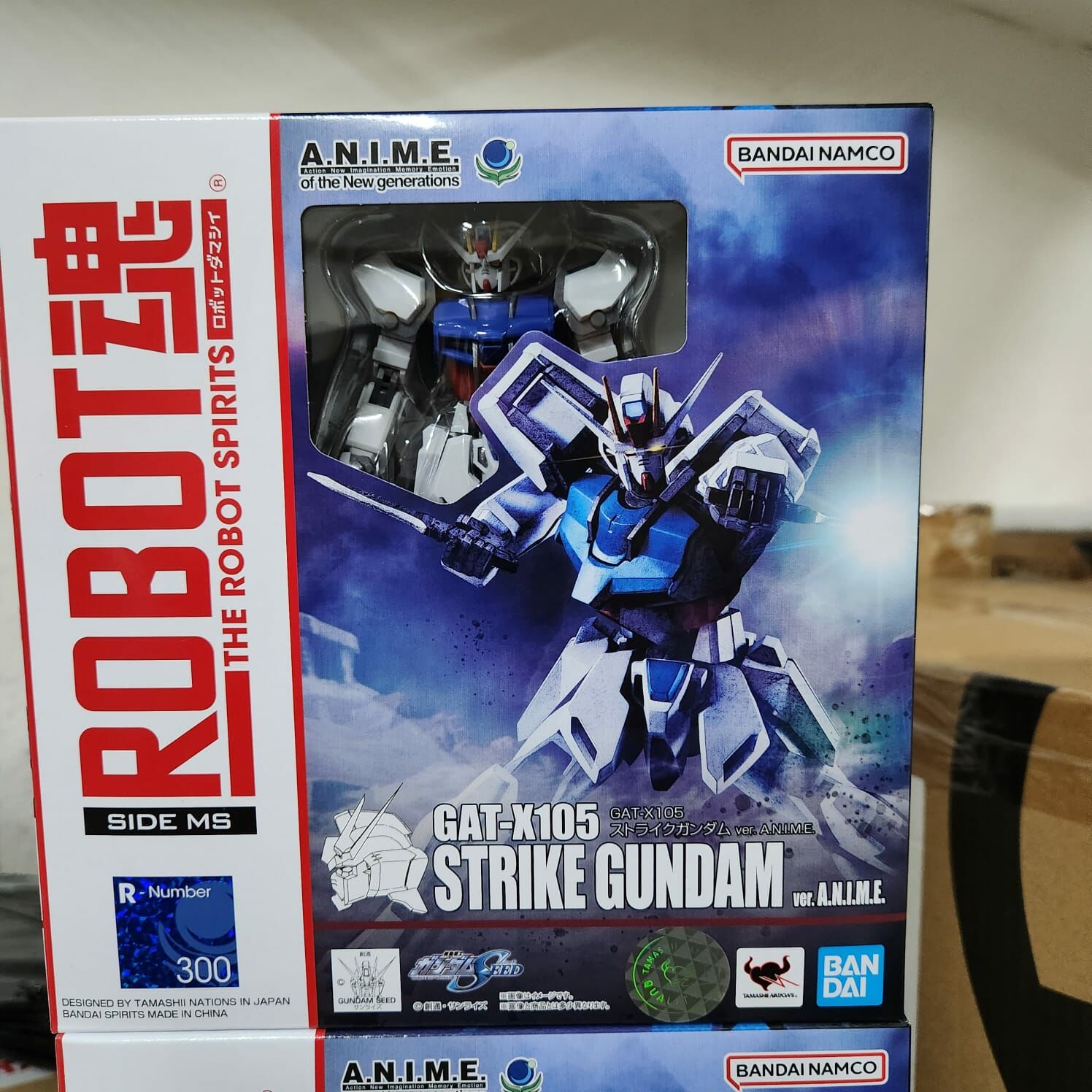 Bandai 機動戰士高達 GAT-X105 突擊高達 ver. A.I.N.M.E. & AQM