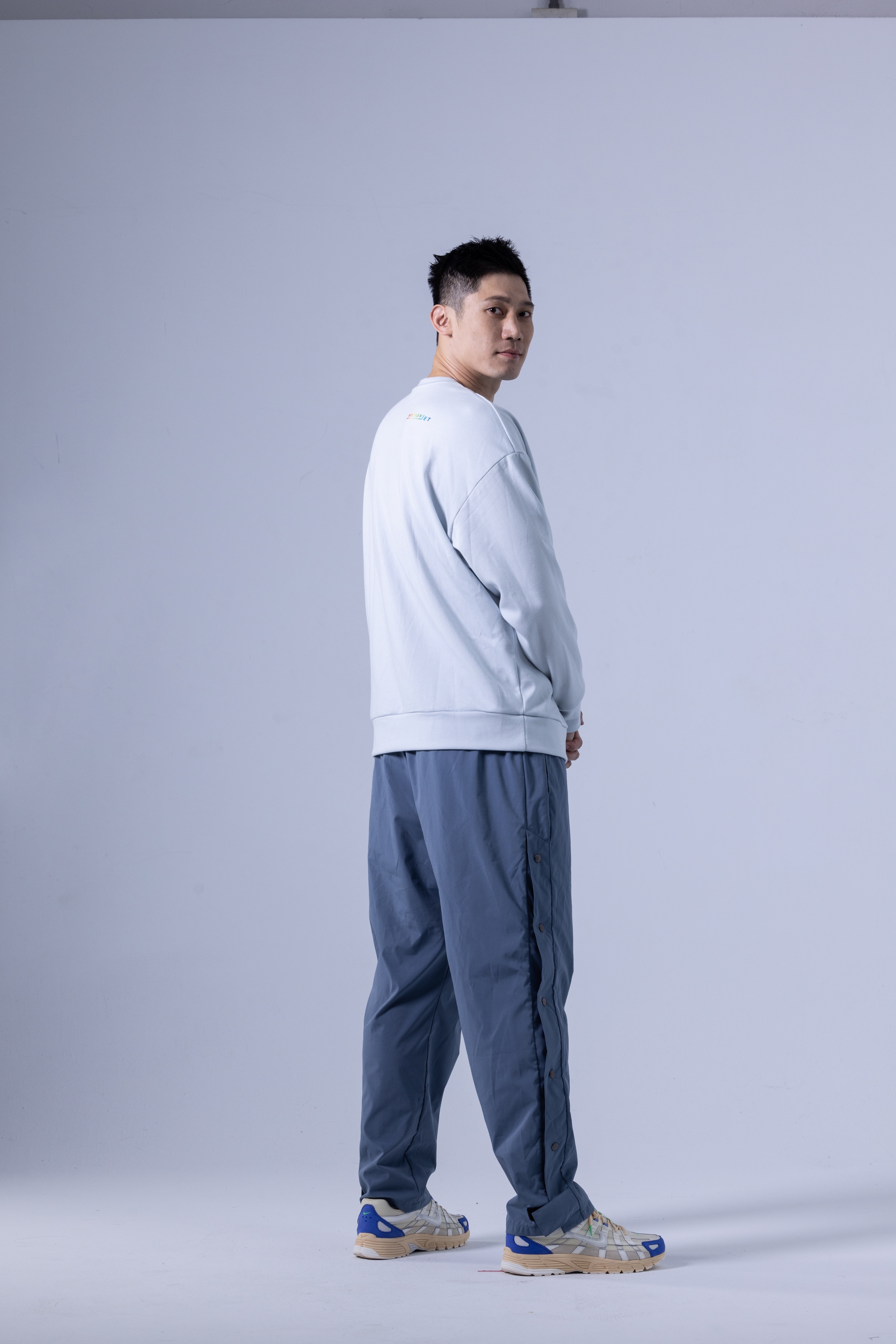 MJ 中性版排釦運動長褲(灰藍)