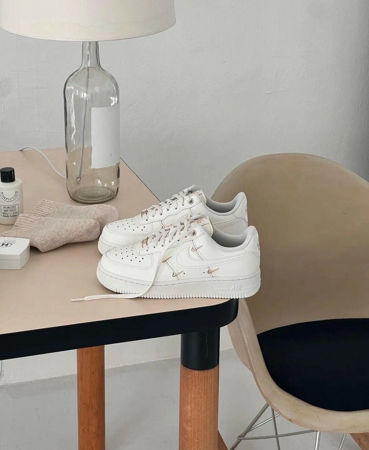 <台灣現貨> NIKE AIR FORCE 1 '07 LX AF1 奶油 白金勾 四小金勾 FV3654111