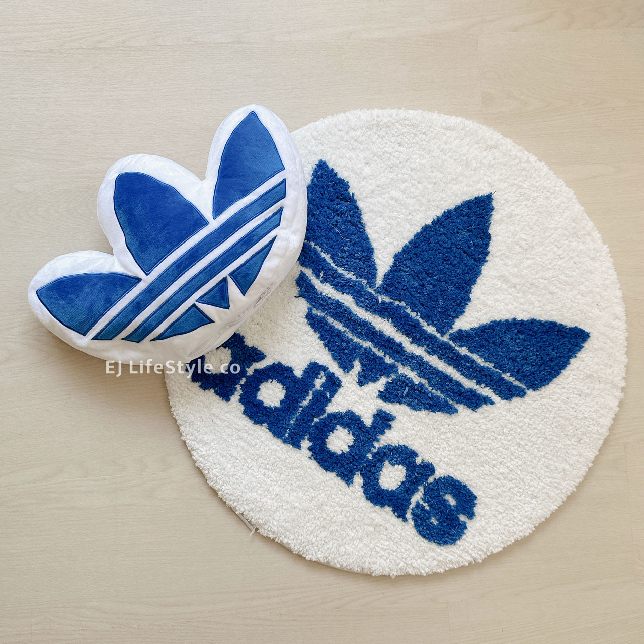 ADIDAS ORIGINAL 地毯 頸枕 抱枕 兩用枕 U型頸枕 2way 圓形地毯 / 現貨