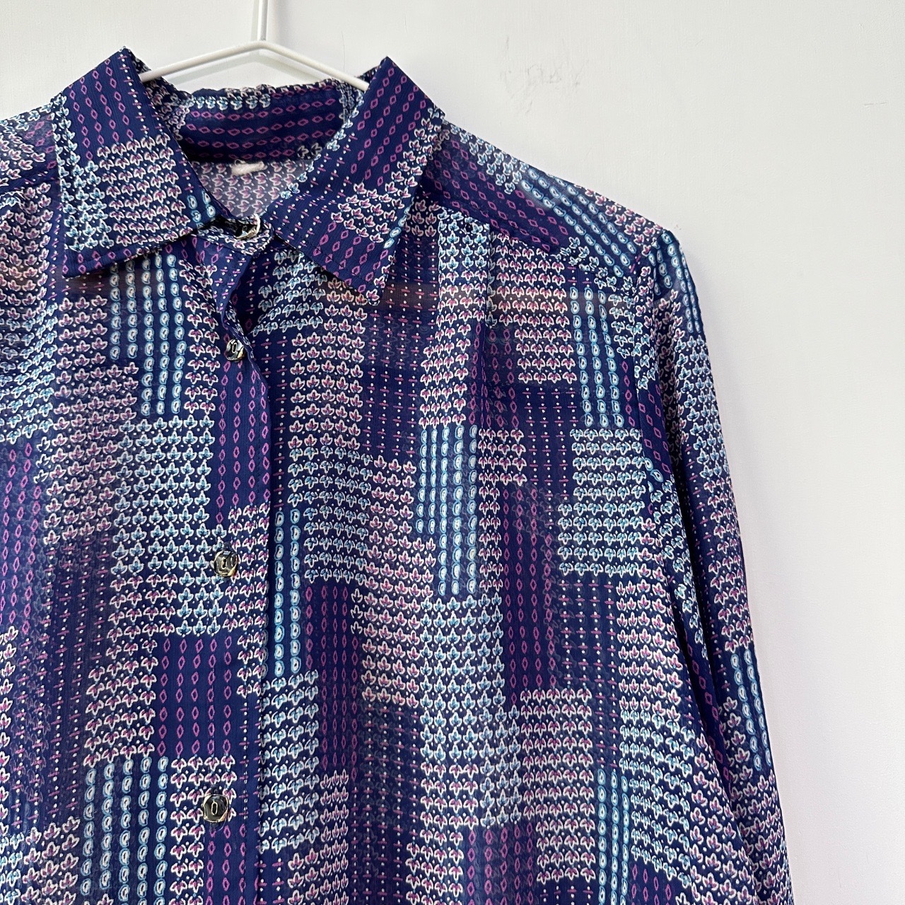 紫色迷你小草圖案雪紡上衣