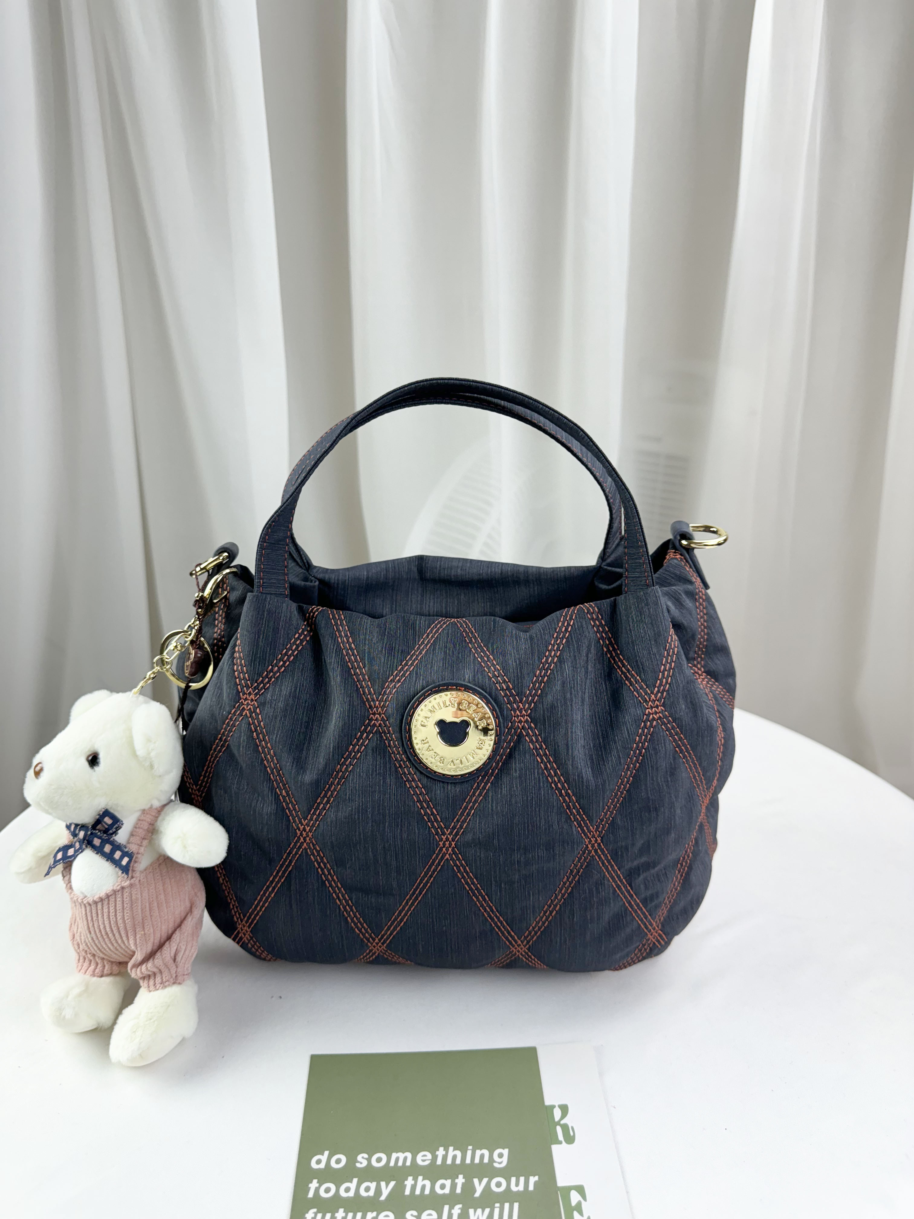 GOODS 藍橙菱格線尼龍防潑水手提包 / 側背包 附兔兔吊飾 #2808