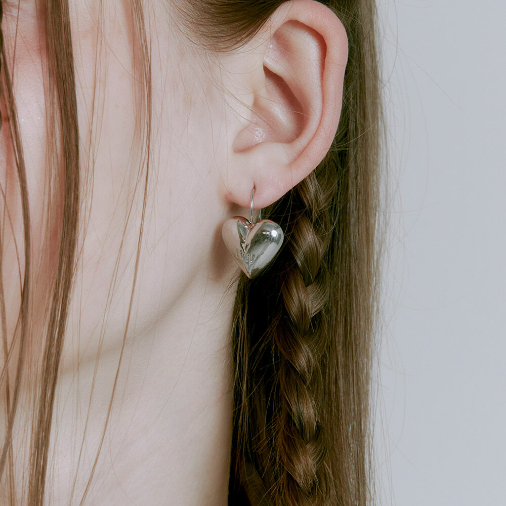 VINTAGE HOLLYWOOD Heart-hook Earrings