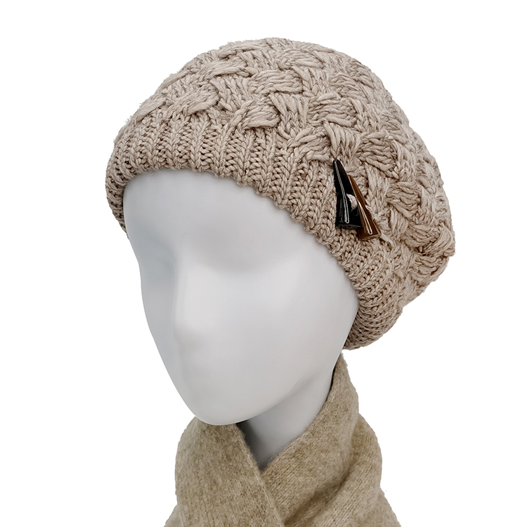 牛角扣針織貝蕾帽-米色
