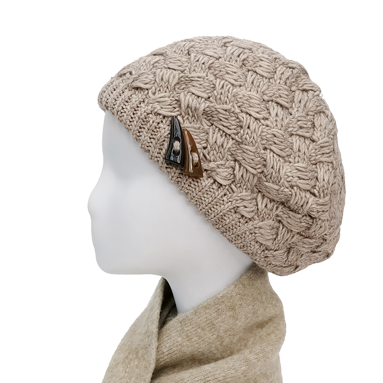 牛角扣針織貝蕾帽-米色