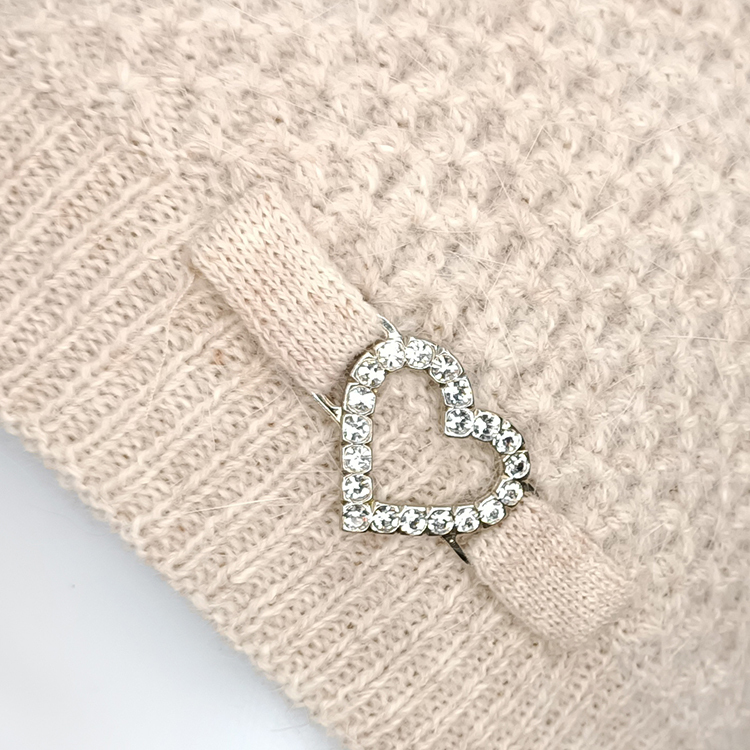 愛心亮鑽柔軟毛帽-米色