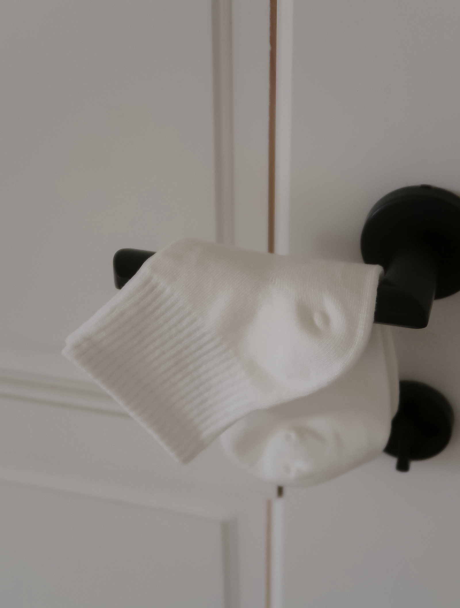 The simple one socks 中筒襪 / 白