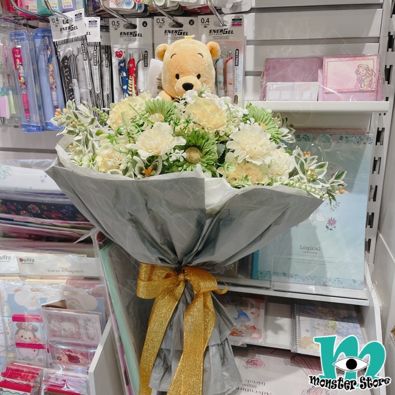 小熊維尼公仔花束