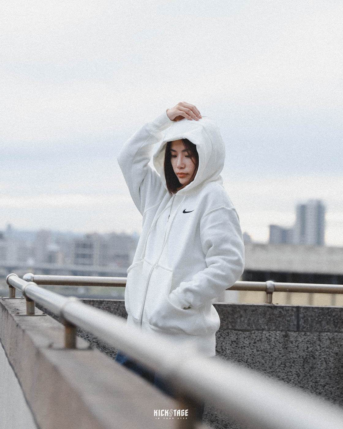 女款 NIKE NSW PHOENIX FLEECE 白色 粉色 小勾刺繡 抽繩 內刷絨 雙拉鍊 連帽外套【DQ5759】