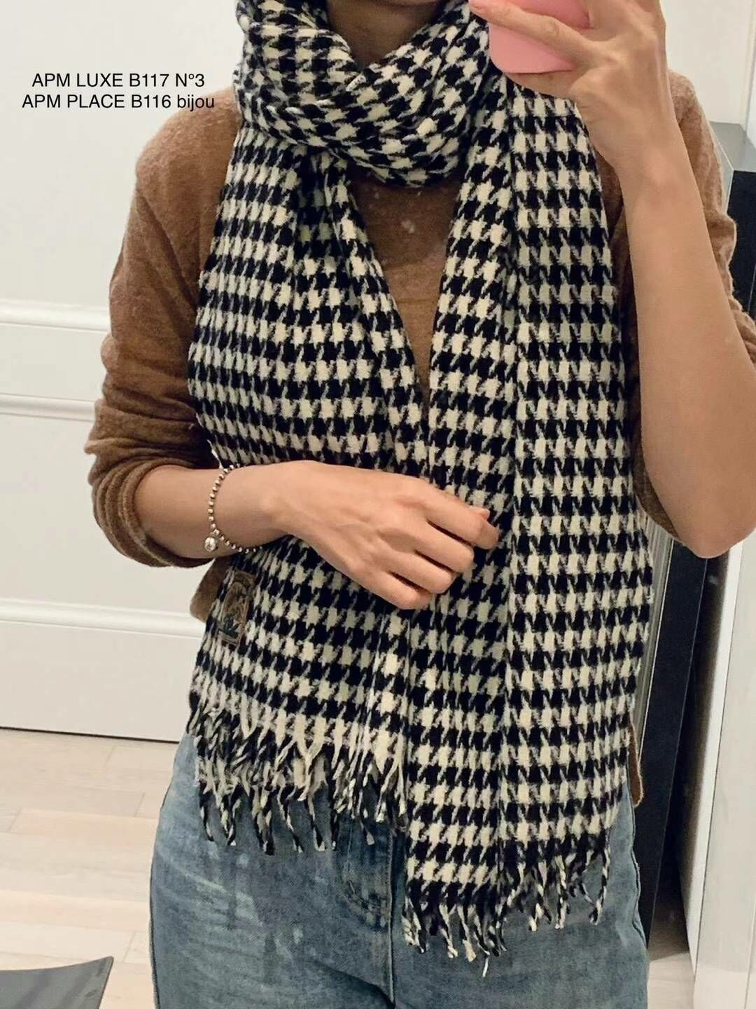 N810 千鳥格紋花章頸巾