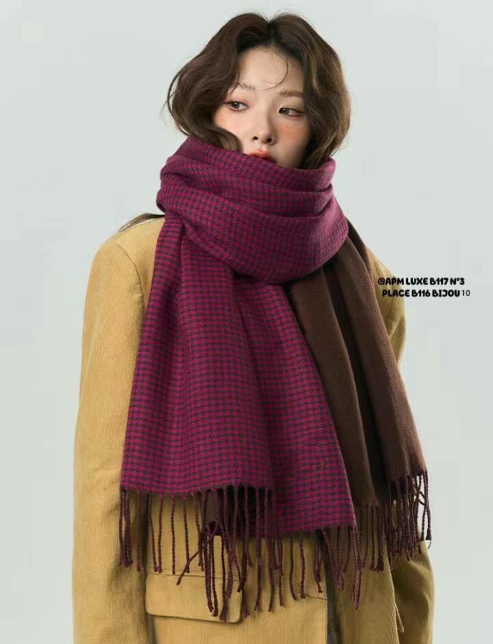 N815 細千鳥格紋拼單色頸巾