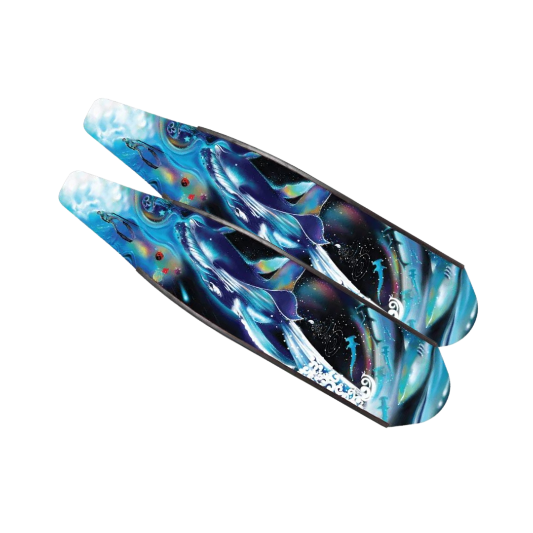 ▲DiveR 全碳纖維長蛙板-夢鯨幻影