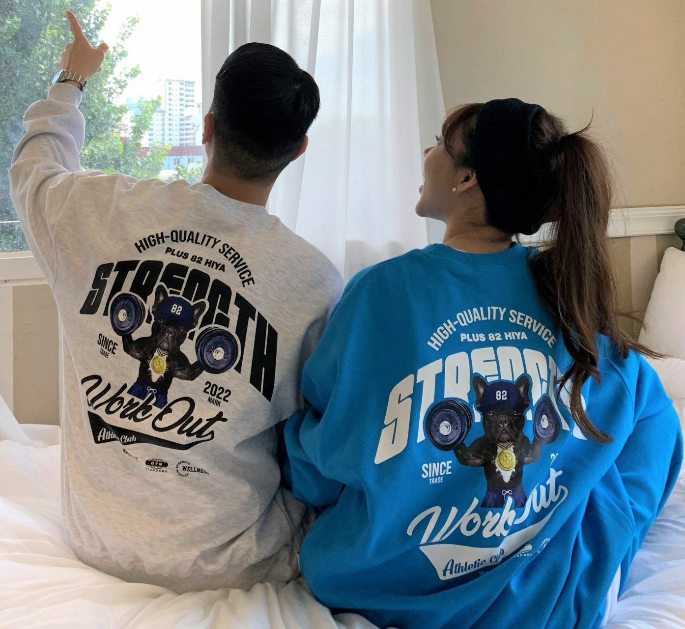 狗仔圖案英文字衛衣 PLUS82HIYA-063T