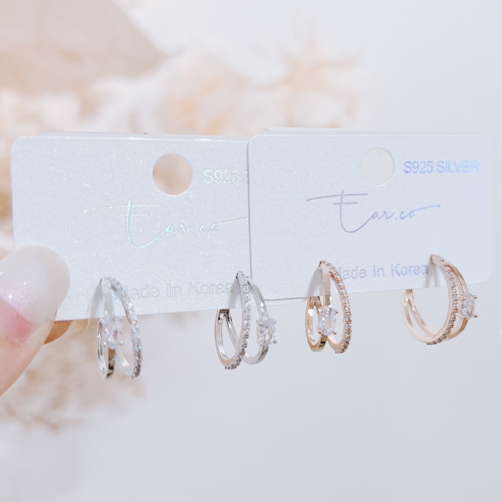 簡約微鑲拼圓鑽雙C半耳圈 #E364