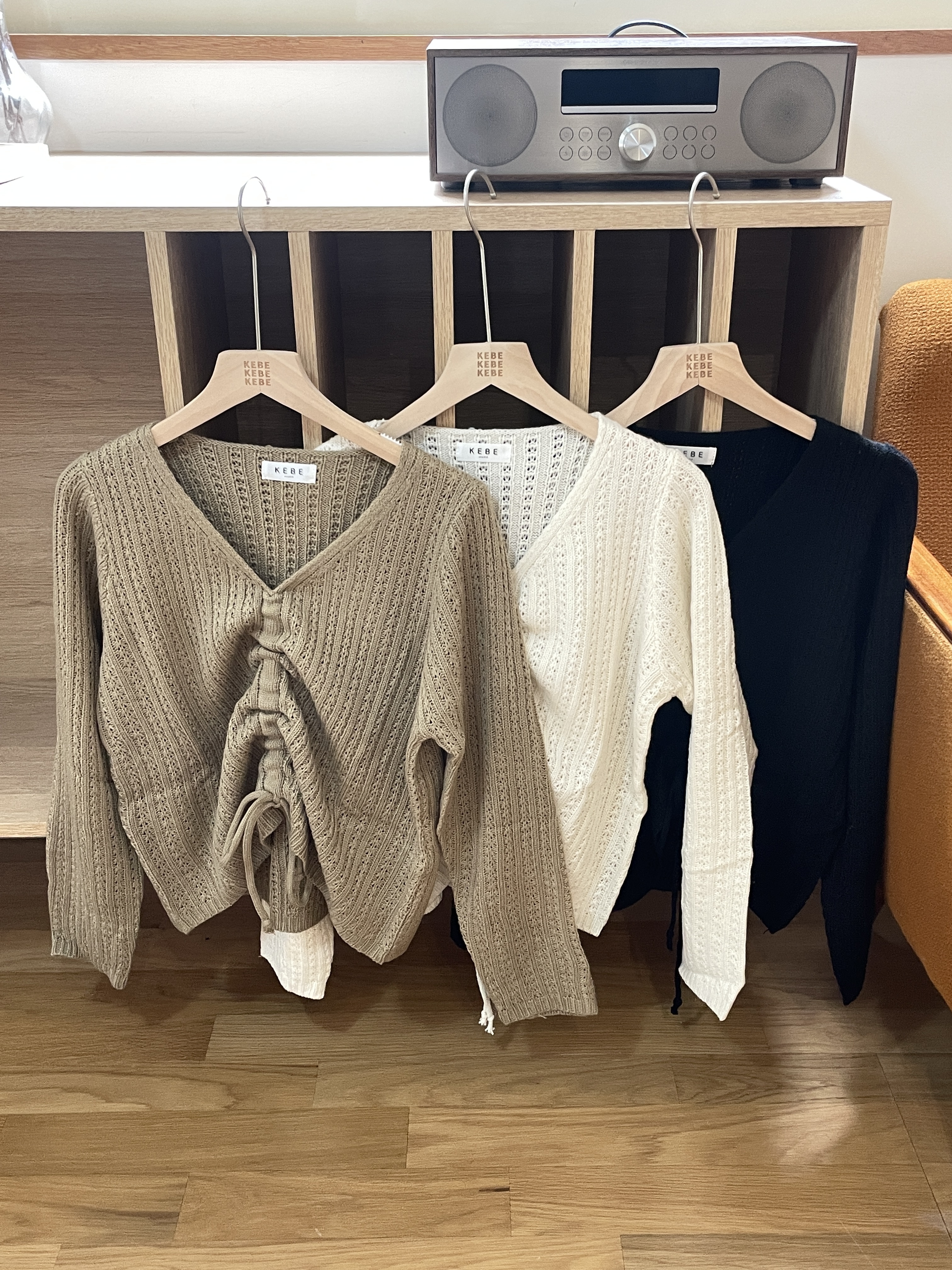 抽繩針織V領上衣