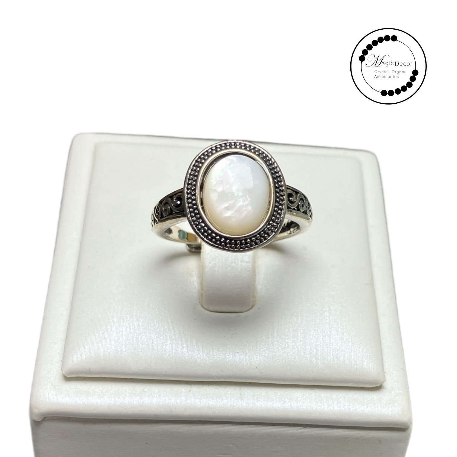 250809 - C92 白貝母橢圓復古做舊半銀開口戒指